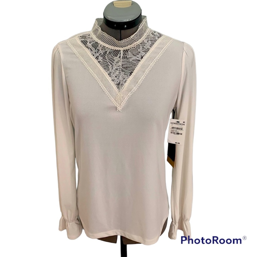 Halogen long sleeve light cream blouse size small